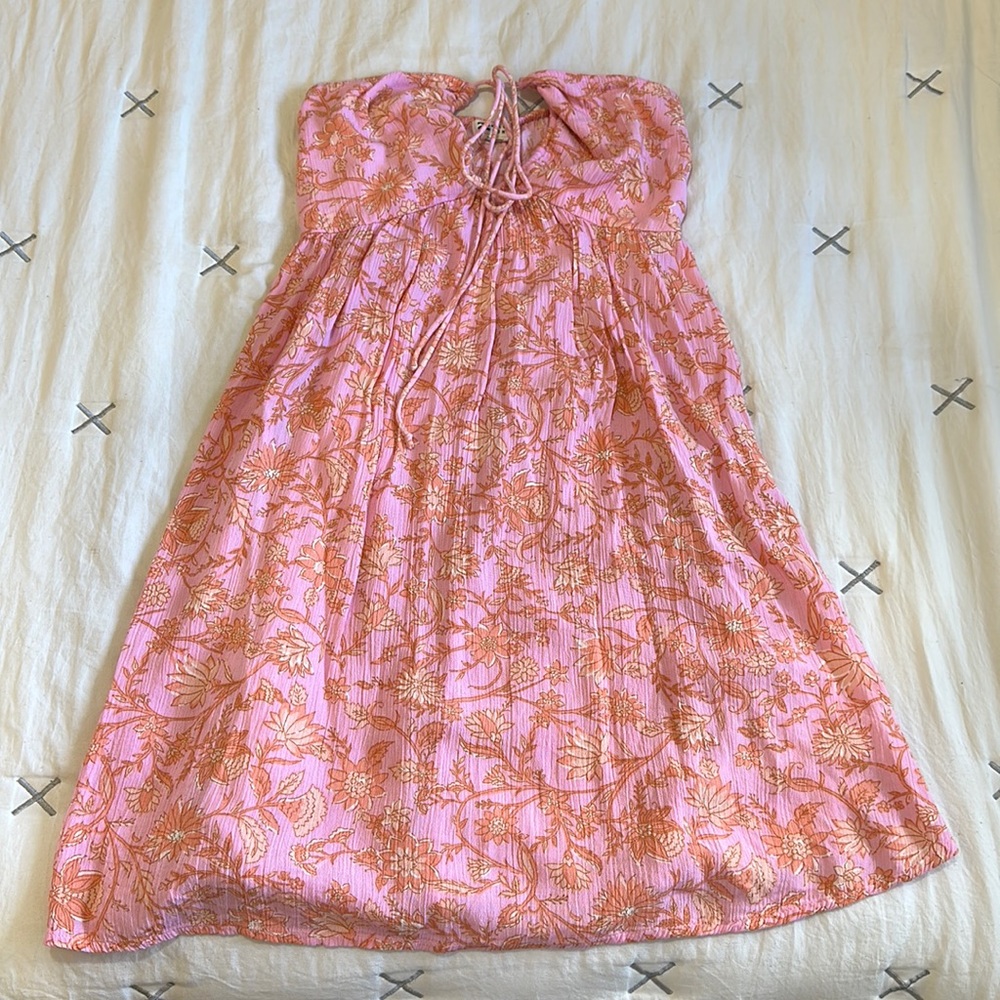 Small pink billabong dress